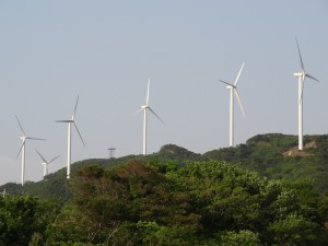 淡路島風力発電の風車を見る11